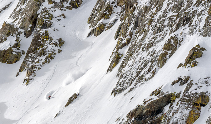 Eric Poore finds mid-winter conditions in an unnamed couloir in Colorado's Mosquito Range. [Photo] Fredrik Marmsater