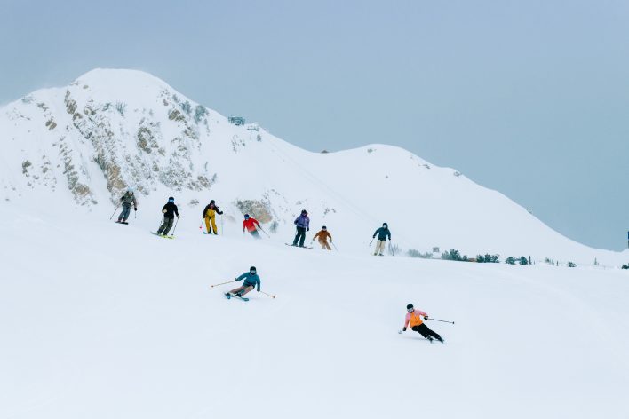 Women On The Snow: Empowering women to seek out backcountry and elevated  skiing experiences - Outdoor Families Magazine